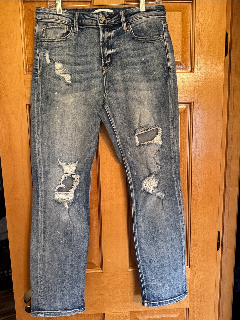 NWOT Women's Vervet Straight Leg Distressed Jeans in Washed Blue - 29